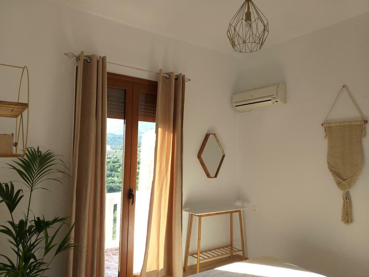 Greek Blue Apartment プラキアス エクステリア 写真
